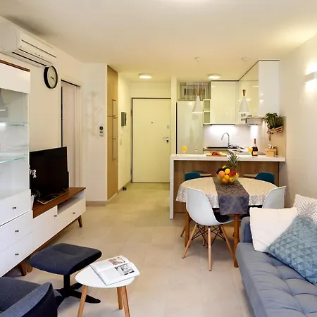Apartment 'n Grey *